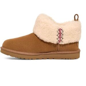 UGG Women's Ultra Mini Braid boot in Chestnut